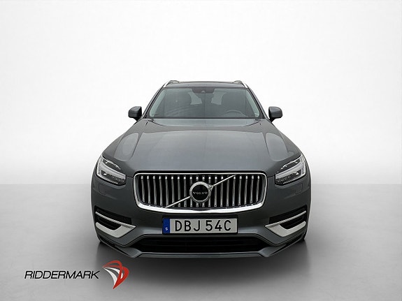 Volvo XC90 2 of 30