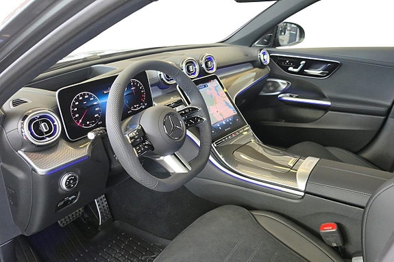 Mercedes-Benz C300 10 of 18