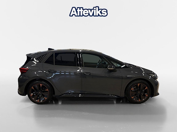 Cupra Born 2 of 14