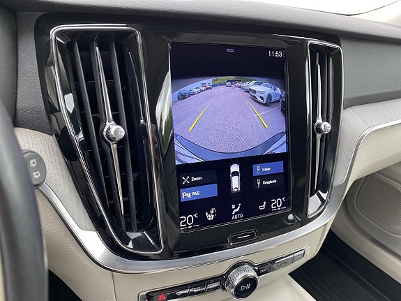 Volvo V60 Cross Country 12 of 12