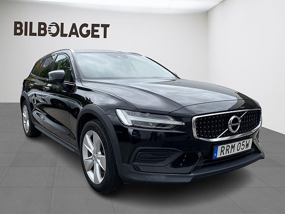 Volvo V60 Cross Country 5 of 5