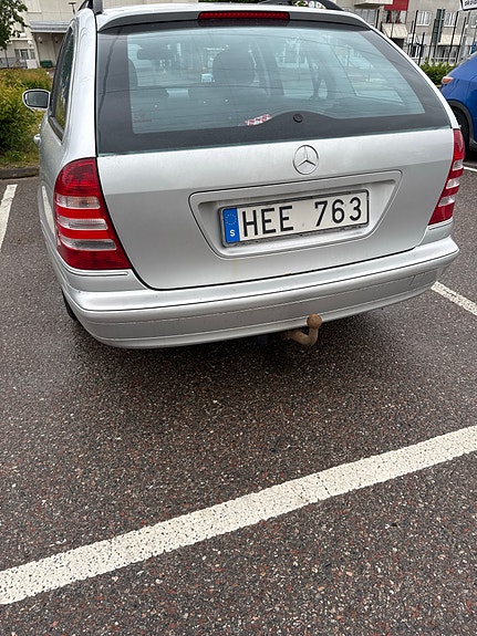 Mercedes-Benz C180 7 of 7