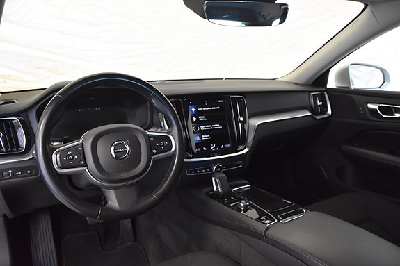Volvo V60 9 of 13
