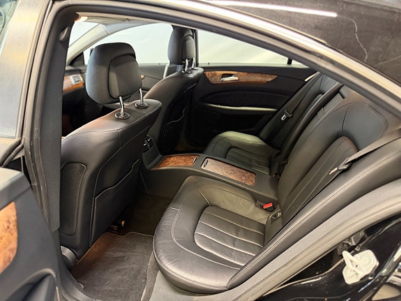 Mercedes-Benz CLS350 6 of 10