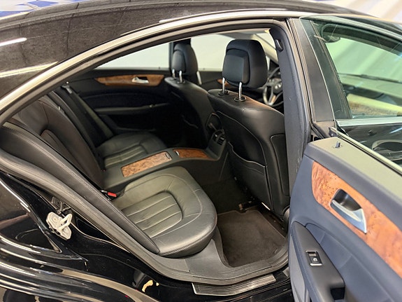 Mercedes-Benz CLS350 8 of 10