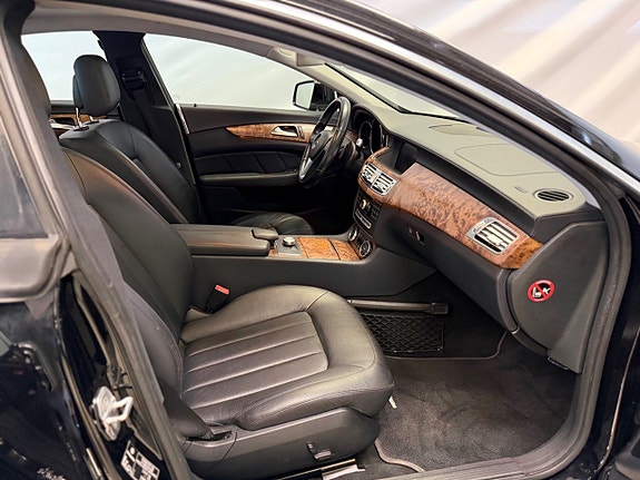 Mercedes-Benz CLS350 7 of 10