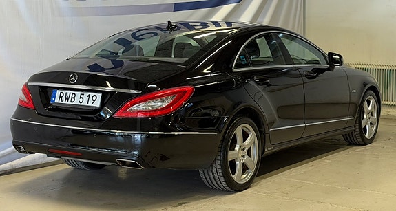 Mercedes-Benz CLS350 4 of 5