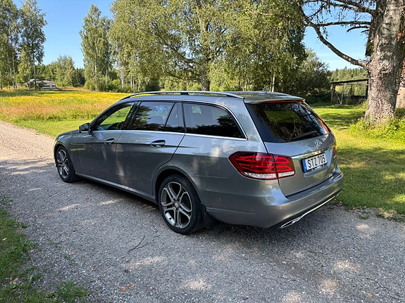 Mercedes-Benz E220 4 of 10