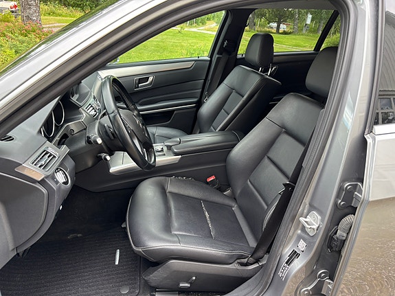Mercedes-Benz E220 6 of 10