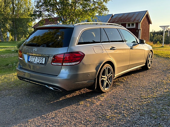 Mercedes-Benz E220 9 of 10