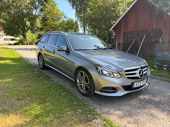 Mercedes-Benz E220 10 of 10