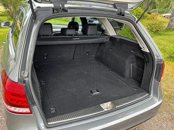 Mercedes-Benz E220 8 of 10