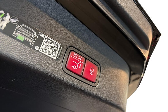 Mercedes-Benz GLC400 26 of 26
