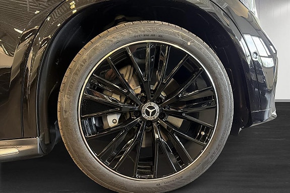 Mercedes-Benz GLC400 8 of 26
