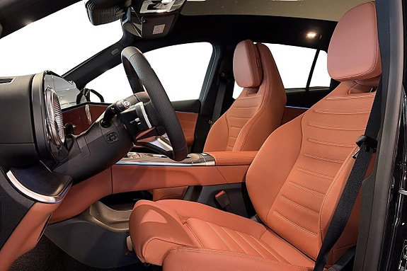 Mercedes-Benz GLC400 9 of 26