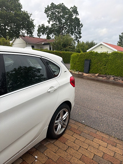 BMW 225xe 8 of 8
