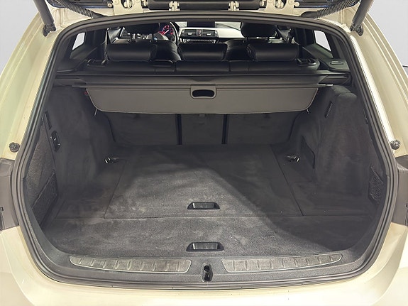 BMW 320 12 of 24