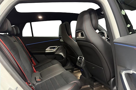 Mercedes-Benz GLC400 22 of 26