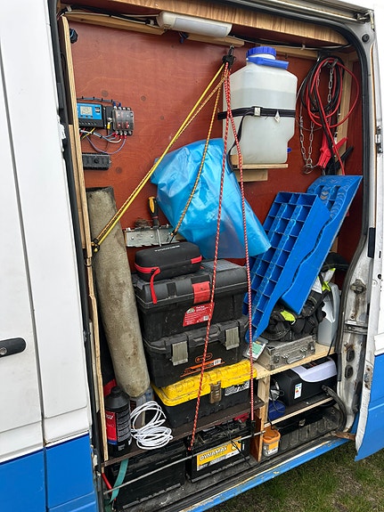 Mercedes-Benz Sprinter 4 of 11
