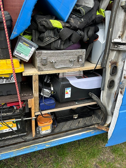 Mercedes-Benz Sprinter 3 of 11
