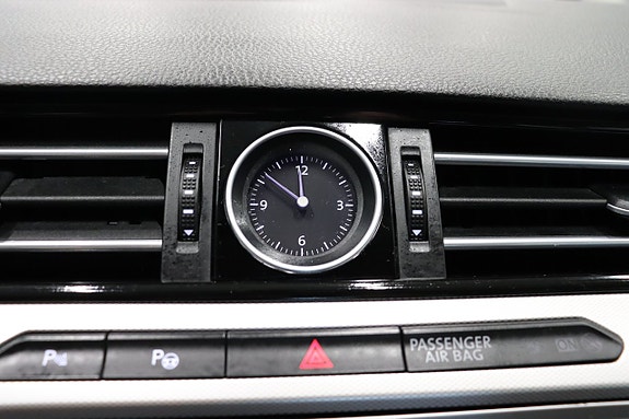 Volkswagen Passat 25 of 27