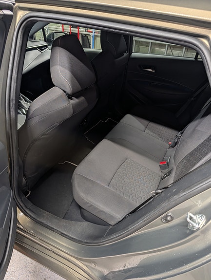 Toyota Corolla 6 of 15