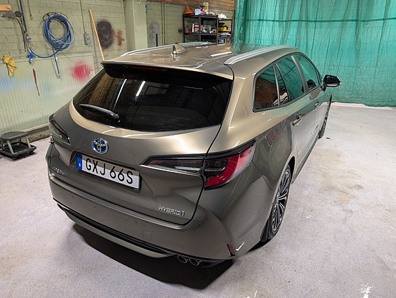 Toyota Corolla 3 of 15