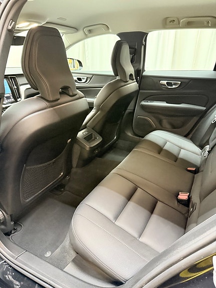 Volvo V60 6 of 13