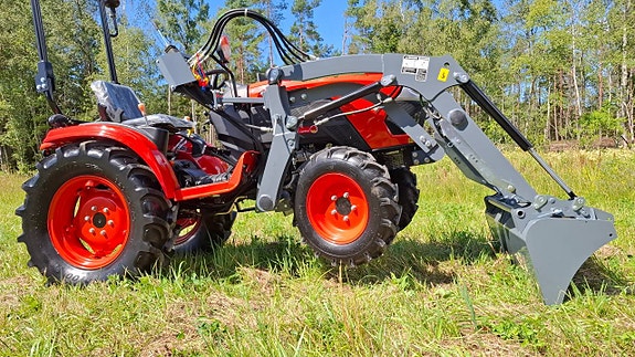 Kompakttraktor Hinomoto HM-275 4WD Frontlastare 3 of 12