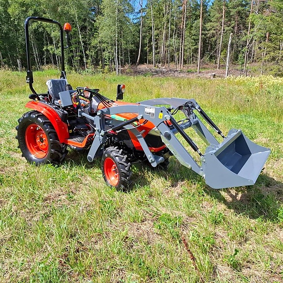 Kompakttraktor Hinomoto HM-275 4WD Frontlastare 6 of 12