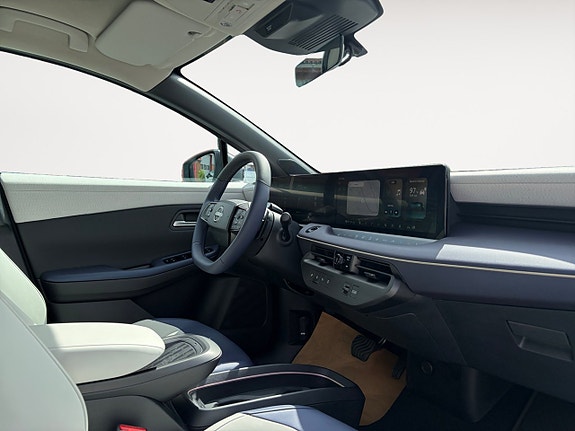 Nissan Leaf 10 of 20