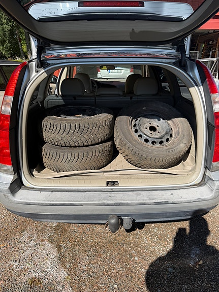 Volvo V70 9 of 9