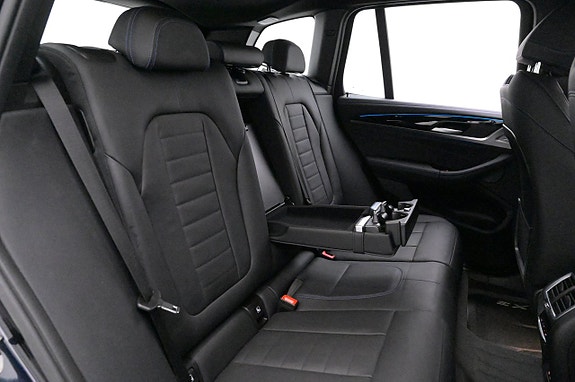 BMW iX3 21 of 27