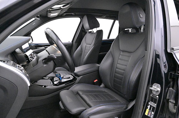 BMW iX3 10 of 27