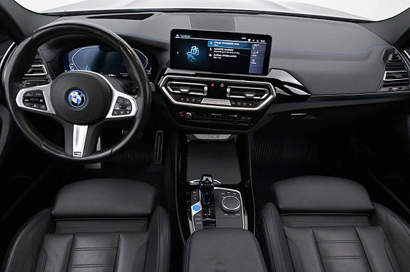 BMW iX3 6 of 27