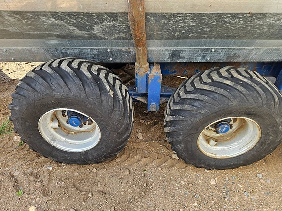 Massey Ferguson 3060 + Vreten HVV9 11 of 12