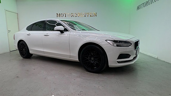 Volvo S90 3 of 5
