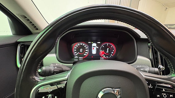 Volvo S90 15 of 30