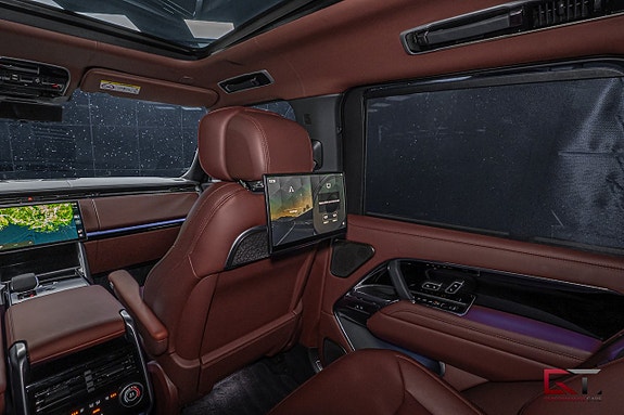 Land Rover Range Rover 19 of 22