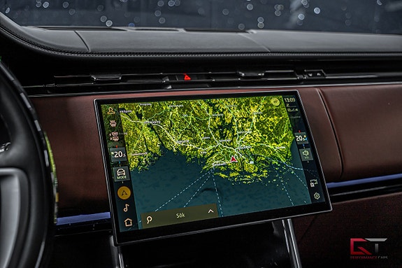 Land Rover Range Rover 13 of 22