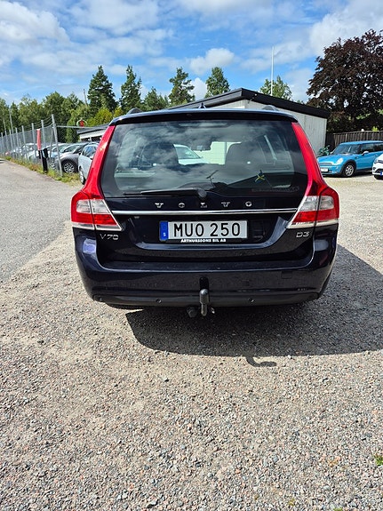 Volvo V70 5 of 5