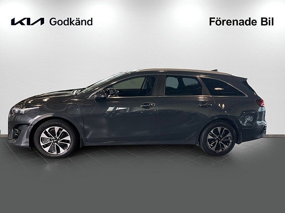 Kia Ceed 3 of 5