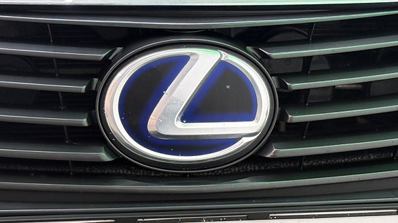 Lexus IS300h 26 of 26