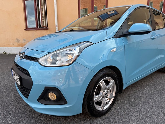 Hyundai i10 3 of 13