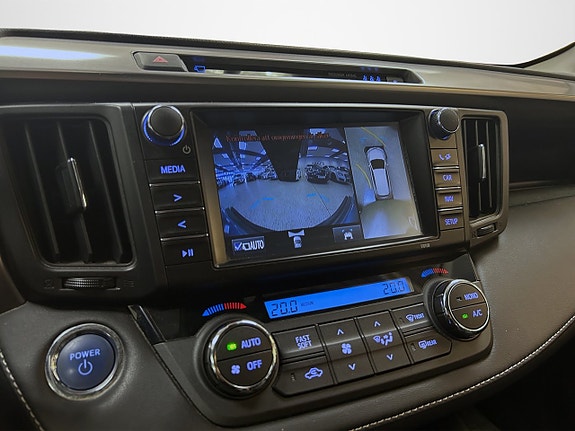Toyota RAV4 18 of 27