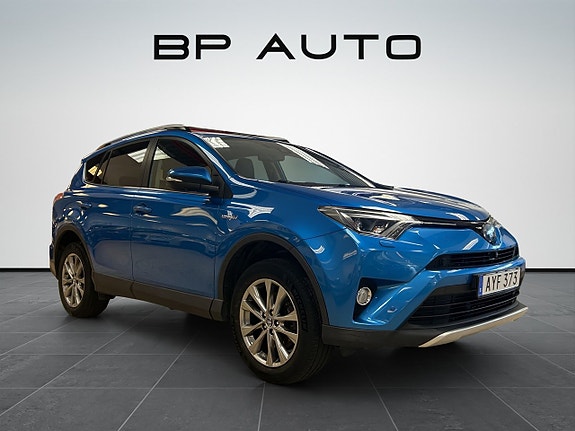 Toyota RAV4 8 of 27