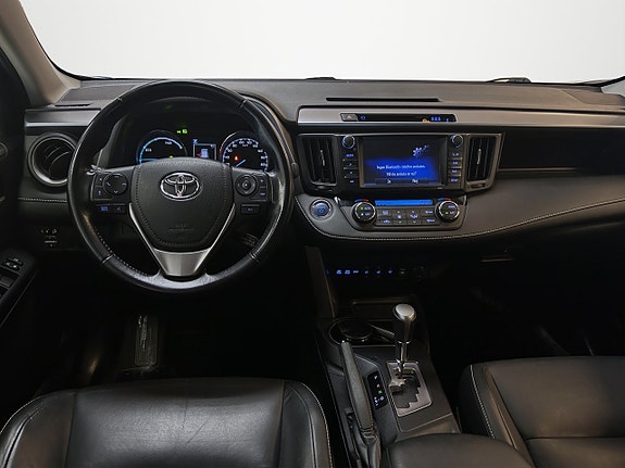 Toyota RAV4 9 of 27