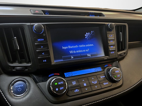 Toyota RAV4 17 of 27