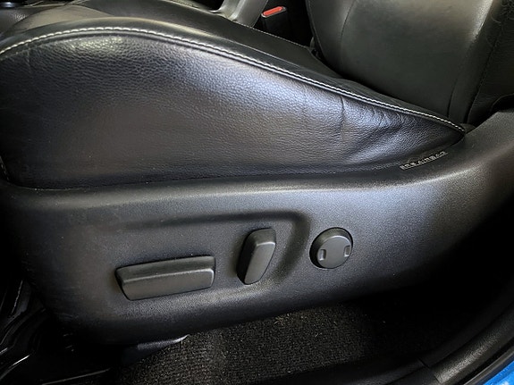 Toyota RAV4 22 of 27