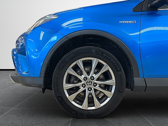 Toyota RAV4 26 of 27
